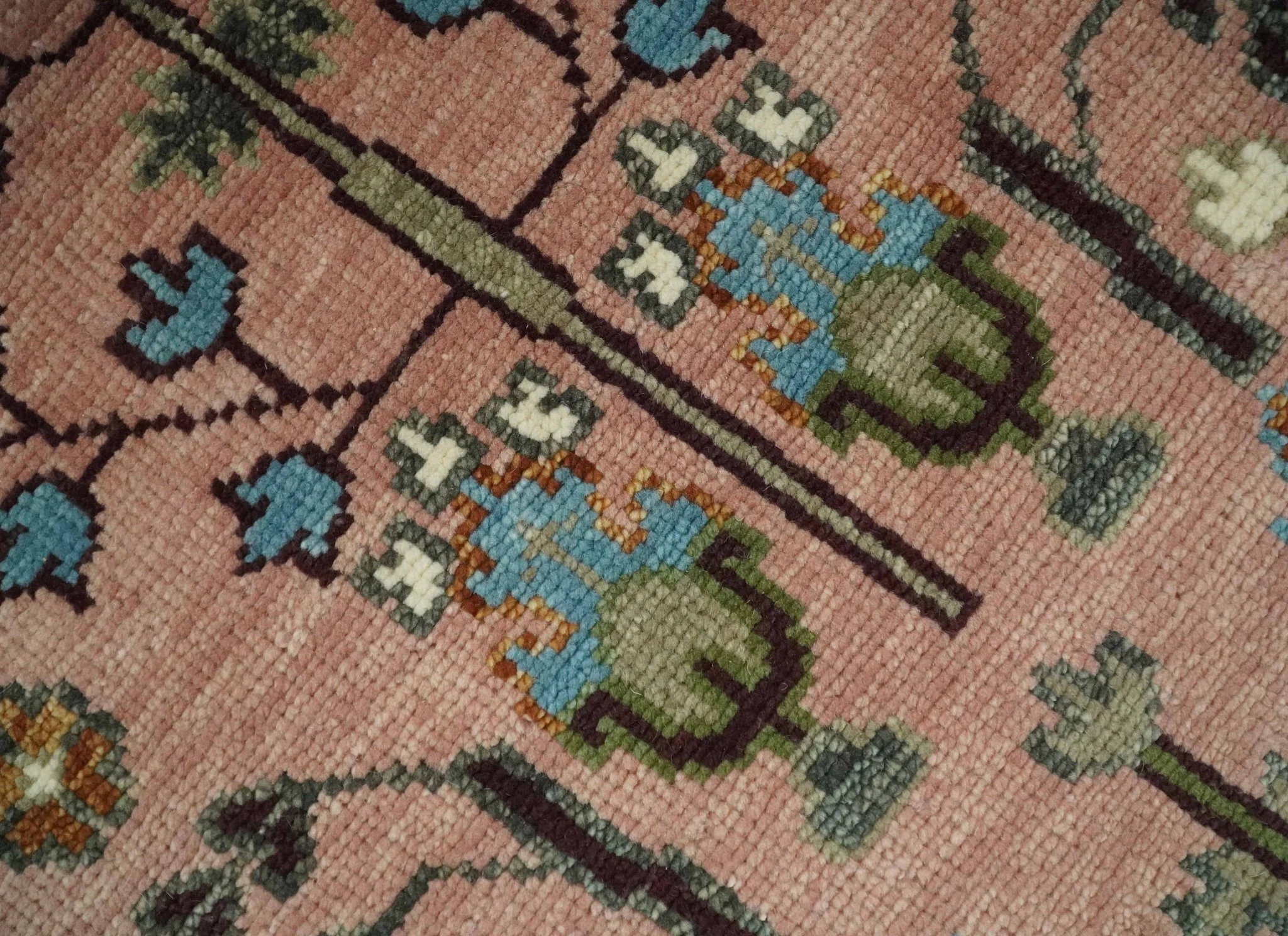 Pink, Olive and Beige Traditional Vintage Heriz Serapi Wool Rug - Image 10