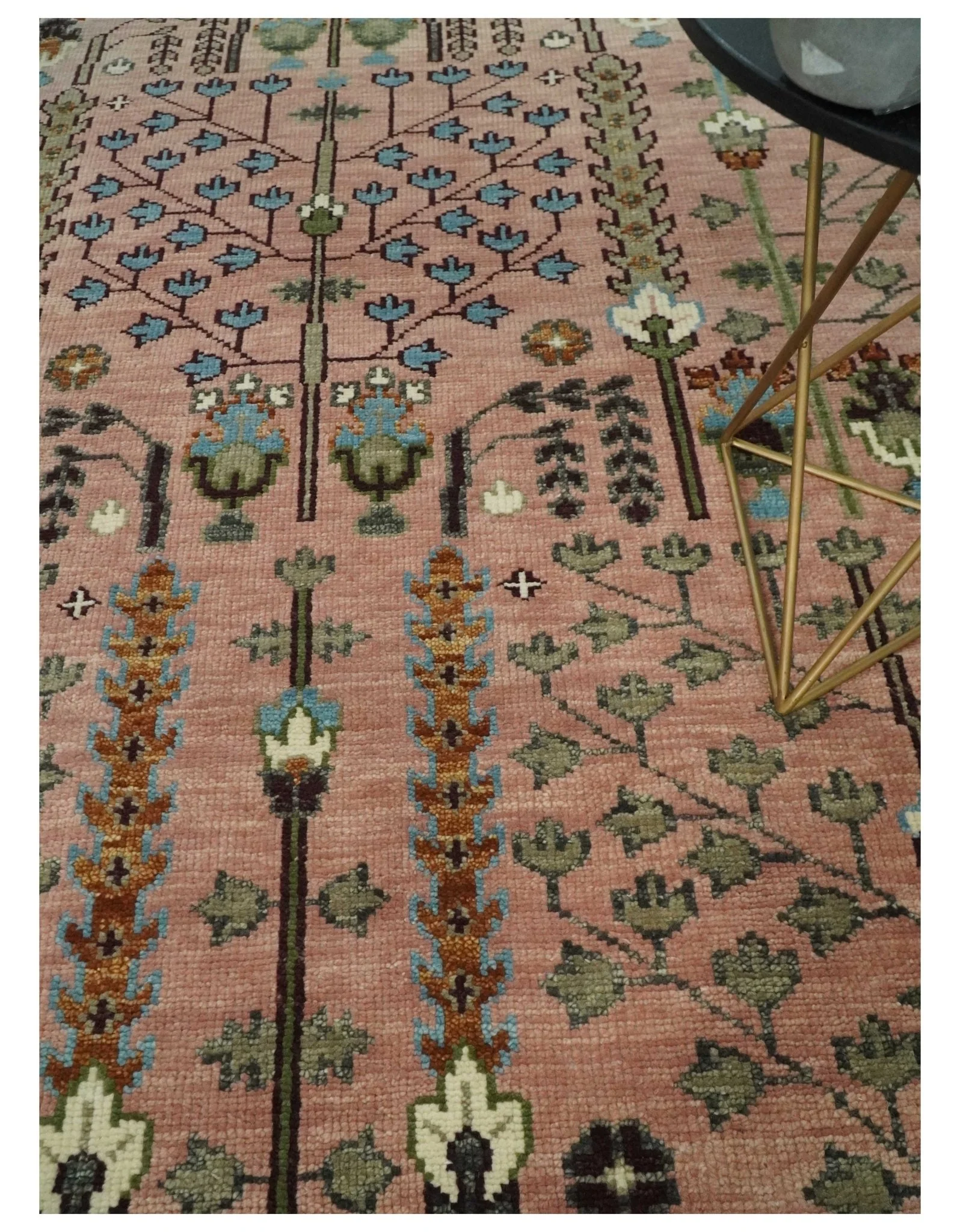 Pink, Olive and Beige Traditional Vintage Heriz Serapi Wool Rug - Image 3