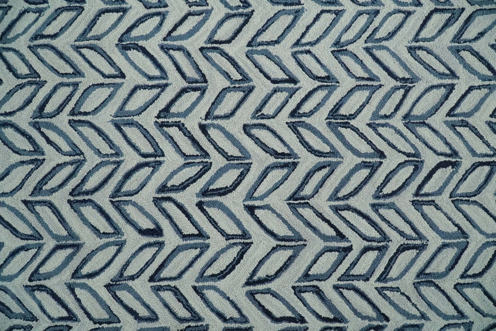 Contemporary Farmhouse Leaf's Hand Tufted Silver and Blue Loop Multi Size Wool Rug - Image 9